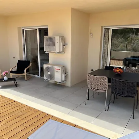 T2 - Marine De Sant Ambroggio, 20260 Апартаменты